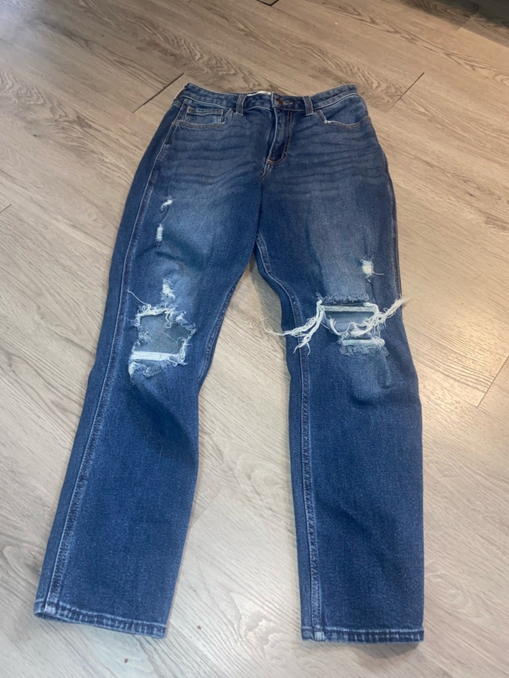 Hollister Ripped Straight Leg Jeans in Dark Blue Wash